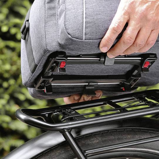 Klickfix Gepäckträgertasche mit Flaschenfach – für beliebige Gepäckträger Vatertagsangebot