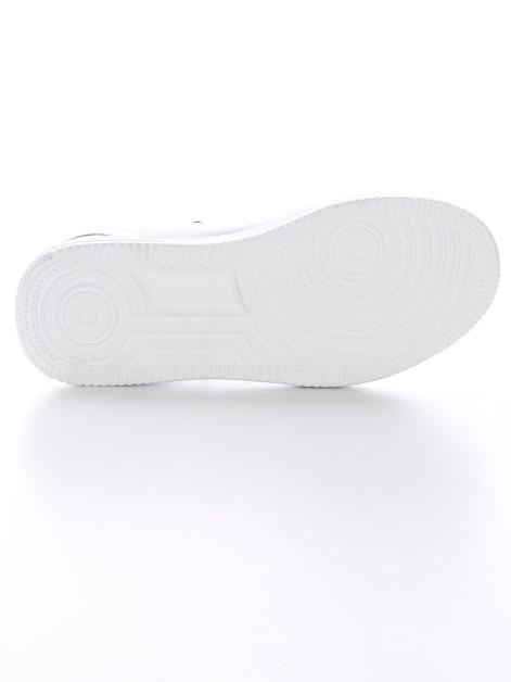 24 Hours Sneaker inLack-Optik Artikelnummer: 1892416 Neueste Mode