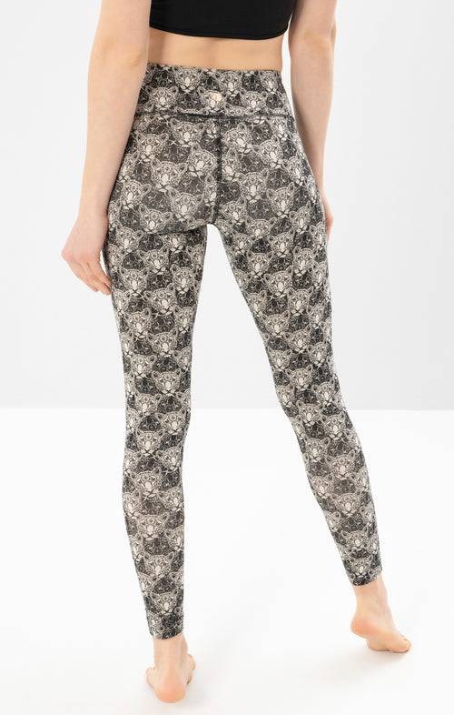 Ognx Yoga Leggings Spiritual Leopard Tencel™ Bio Baumwolle Luna - weiß Blitzangebot