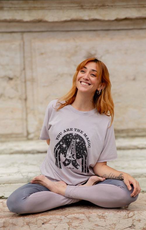 Ognx Yoga Boxy T-Shirt You Are The Magic by Nuri Rodríguez Bio Baumwolle Tencel™ Sora - lila Zeitbegrenzte Promotion