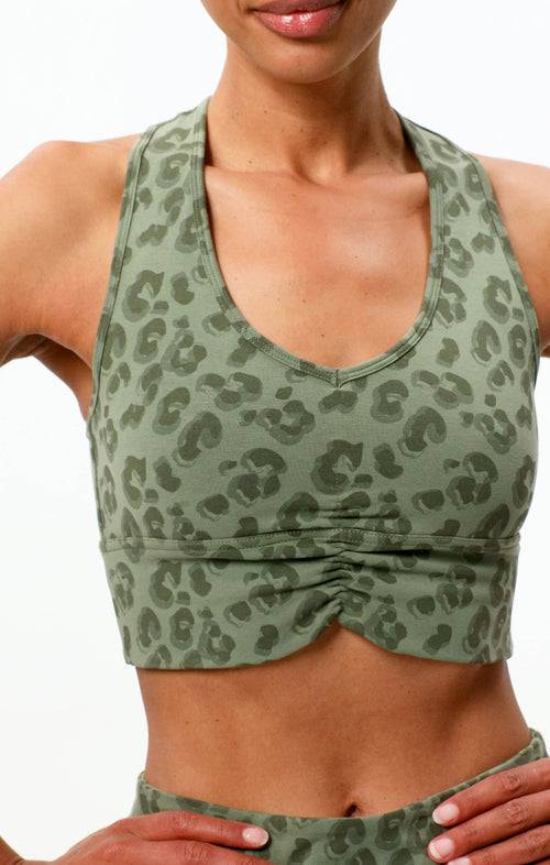 Ognx Yoga BH Leo Cropped - Mittlerer Halt - Tencel™ Bio Baumwolle - grün Limitierter Zeitrabatt