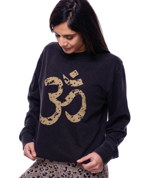 Ognx Yoga Loose Sweater OM by Jodie Roberts - schwarz Letzter Tag