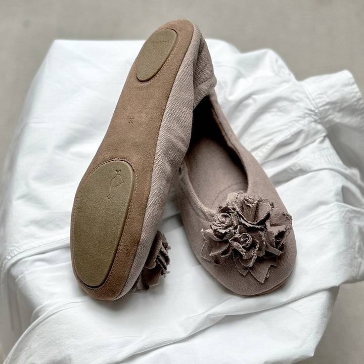 Pampuschen Grace cotton canvas lehm Große Rabatte