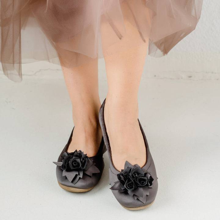 Pampuschen Grace satin taupe 2025