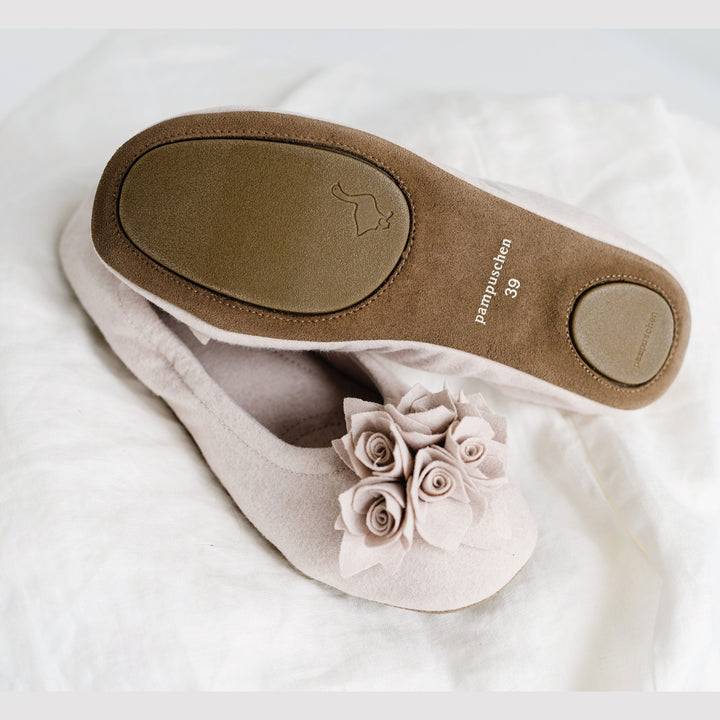Pampuschen Grace wool beige Kostenloser Versand
