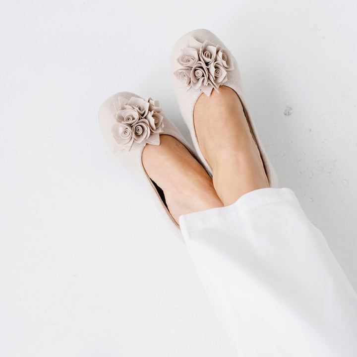 Pampuschen Grace wool beige Kostenloser Versand