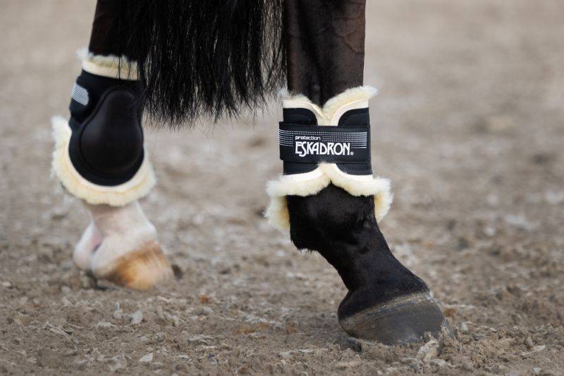 Pikeur PROTECTION LAMMFELL H Kostenlose Rückgabe