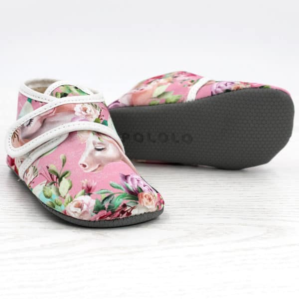 Pololo Barfuß Hausschuh mit Klettverschluss – Motiv Einhorn-Fabelwelt Black Friday Preise