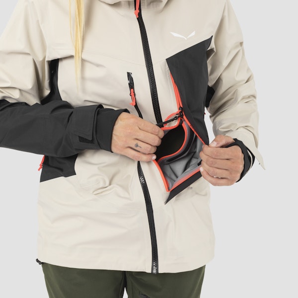 Salewa Sella 3 Layers Powertex Hardshell Jacke Damen Black Friday Preise