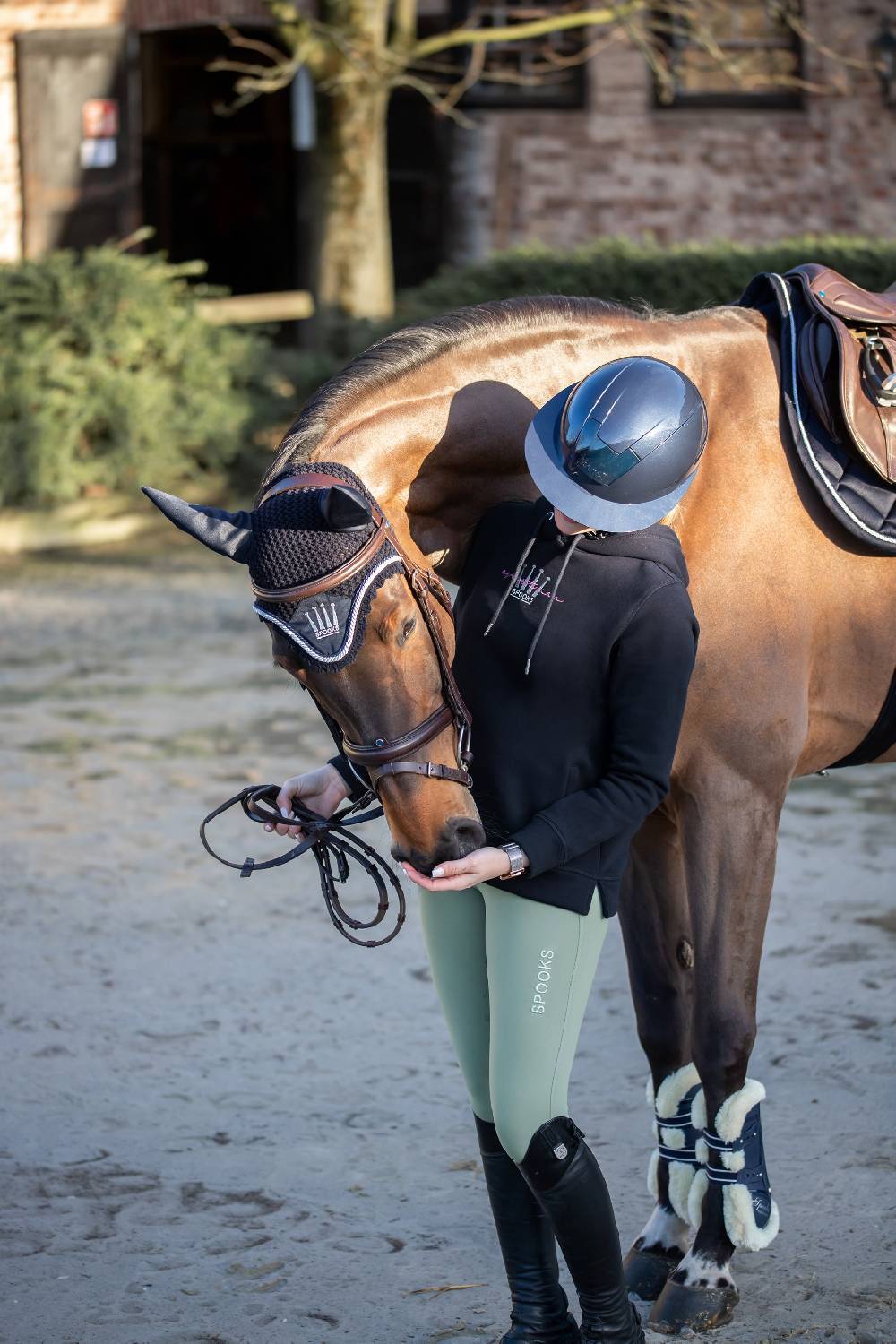 Spooks Fly Hat Crown Shiny Vierteljährliche Förderung