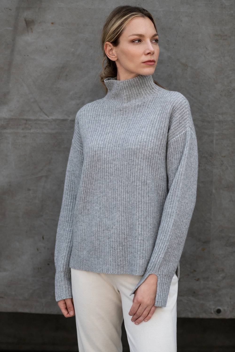 Spoon Golf Turtle Neck Chunky Wool- Cashmere Sweater