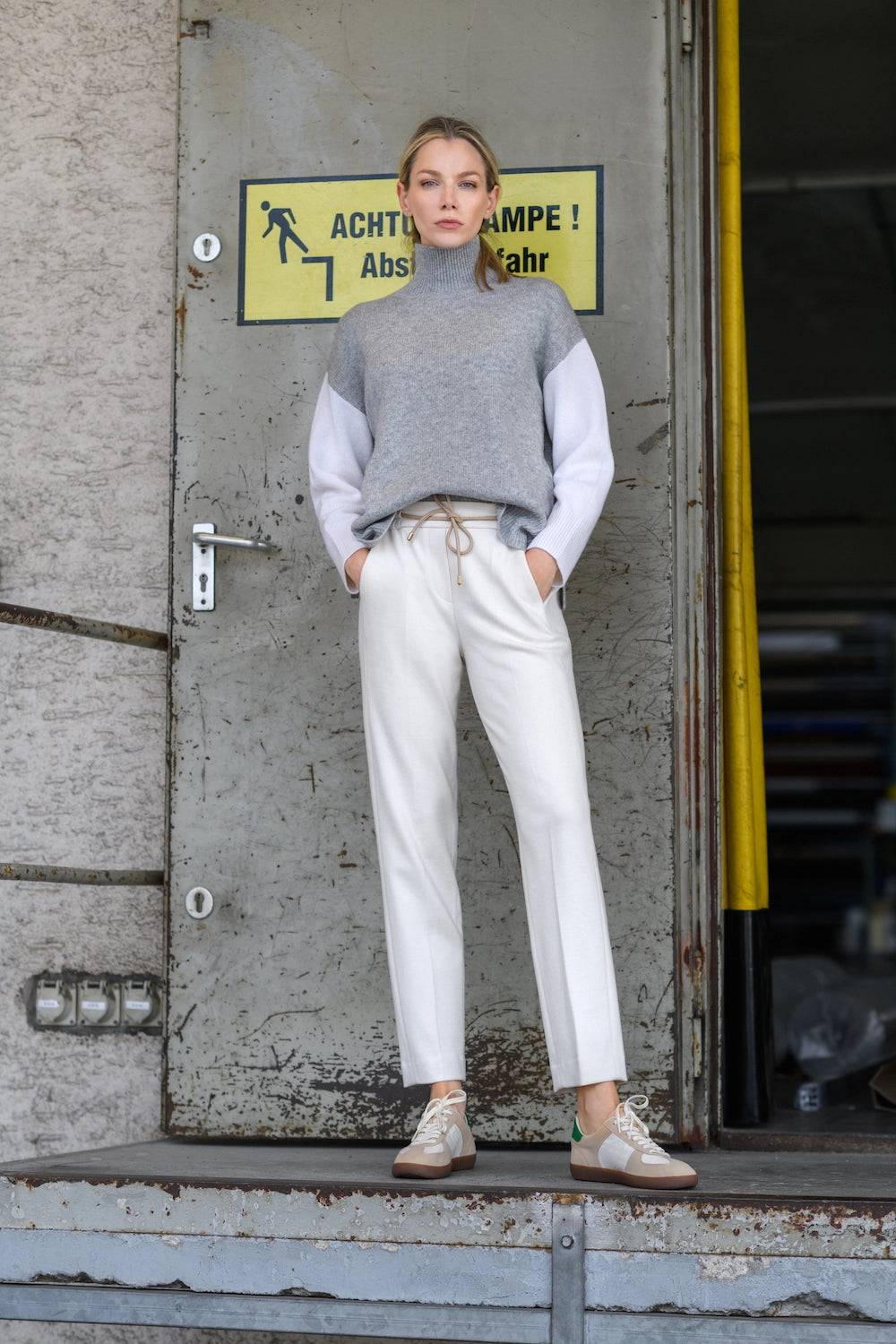 Spoon Golf Turtle Neck Contrast Wool- Cashmere Sweater