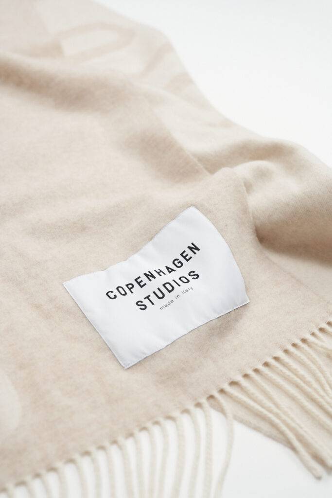 Studio Copenhagen CPH SHAWL 1 wool mix beige Tägliche Deals