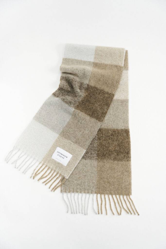 Studio Copenhagen CPH SHAWL 4 wool mix beige