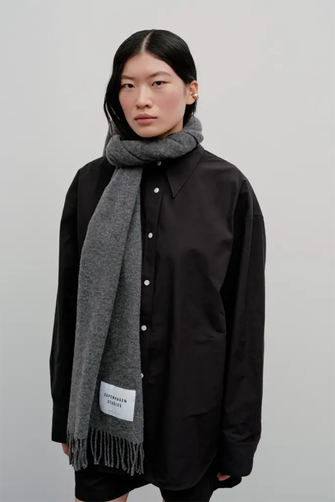 Studio Copenhagen CPH SHAWL 6 wool mix anthracite Nur für heute