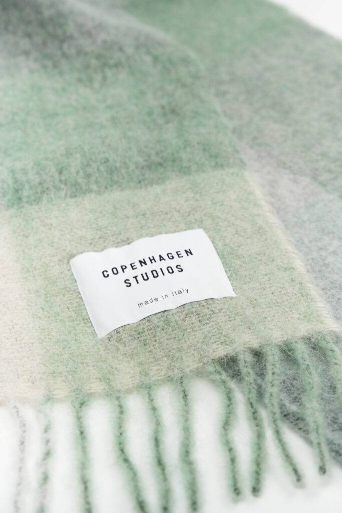 Studio Copenhagen CPH SHAWL 4 wool mix jade green Im Verkauf