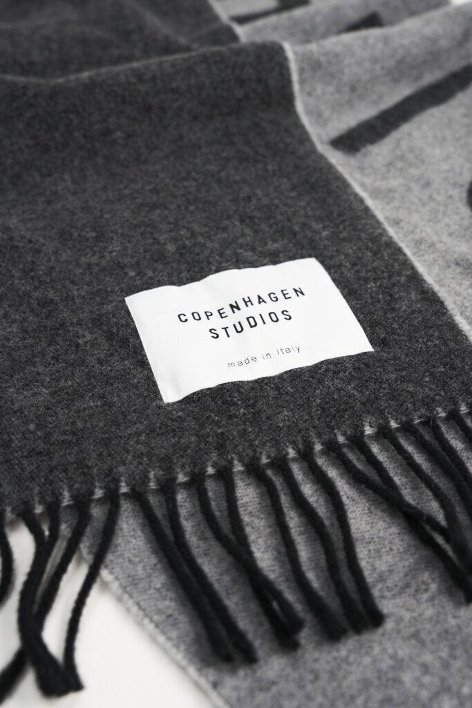 Studio Copenhagen CPH SHAWL 1 wool mix black Großer Ausverkauf