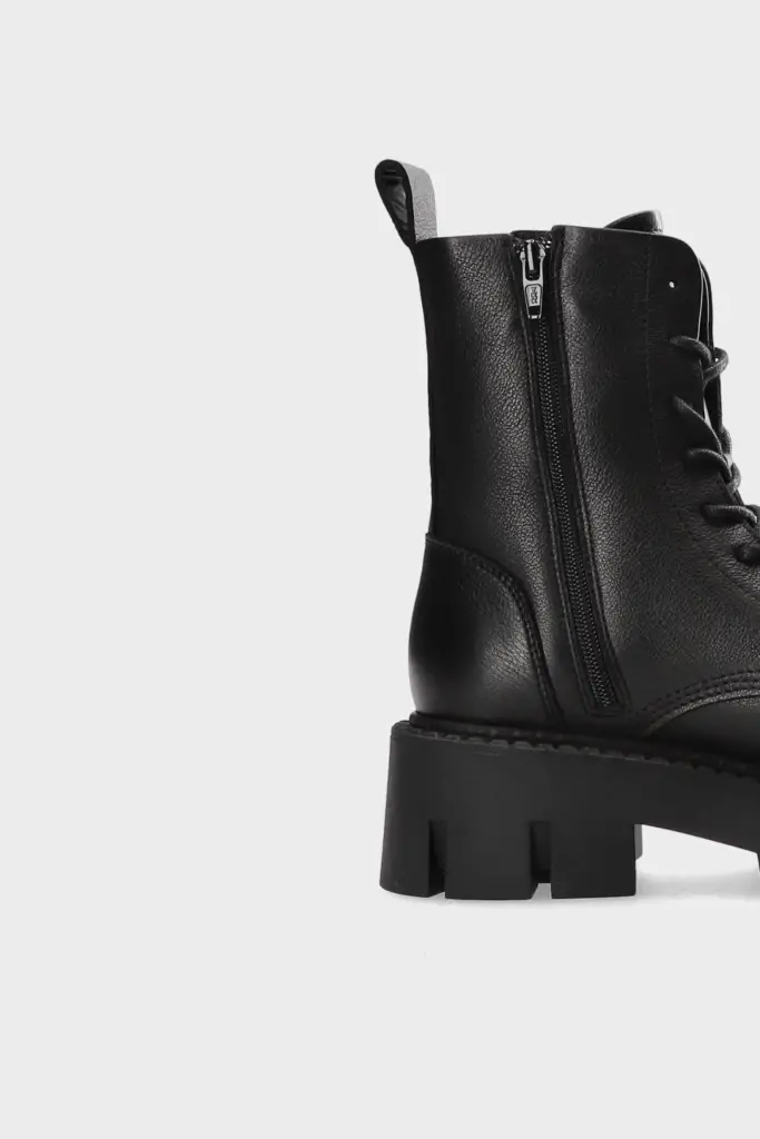 Studio Copenhagen CPH130 leather black Top Angebot
